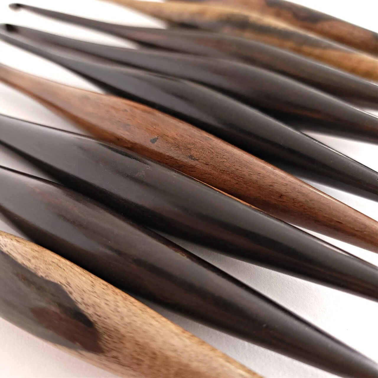 Ebony Streamline Wood Crochet Hooks - Image 3