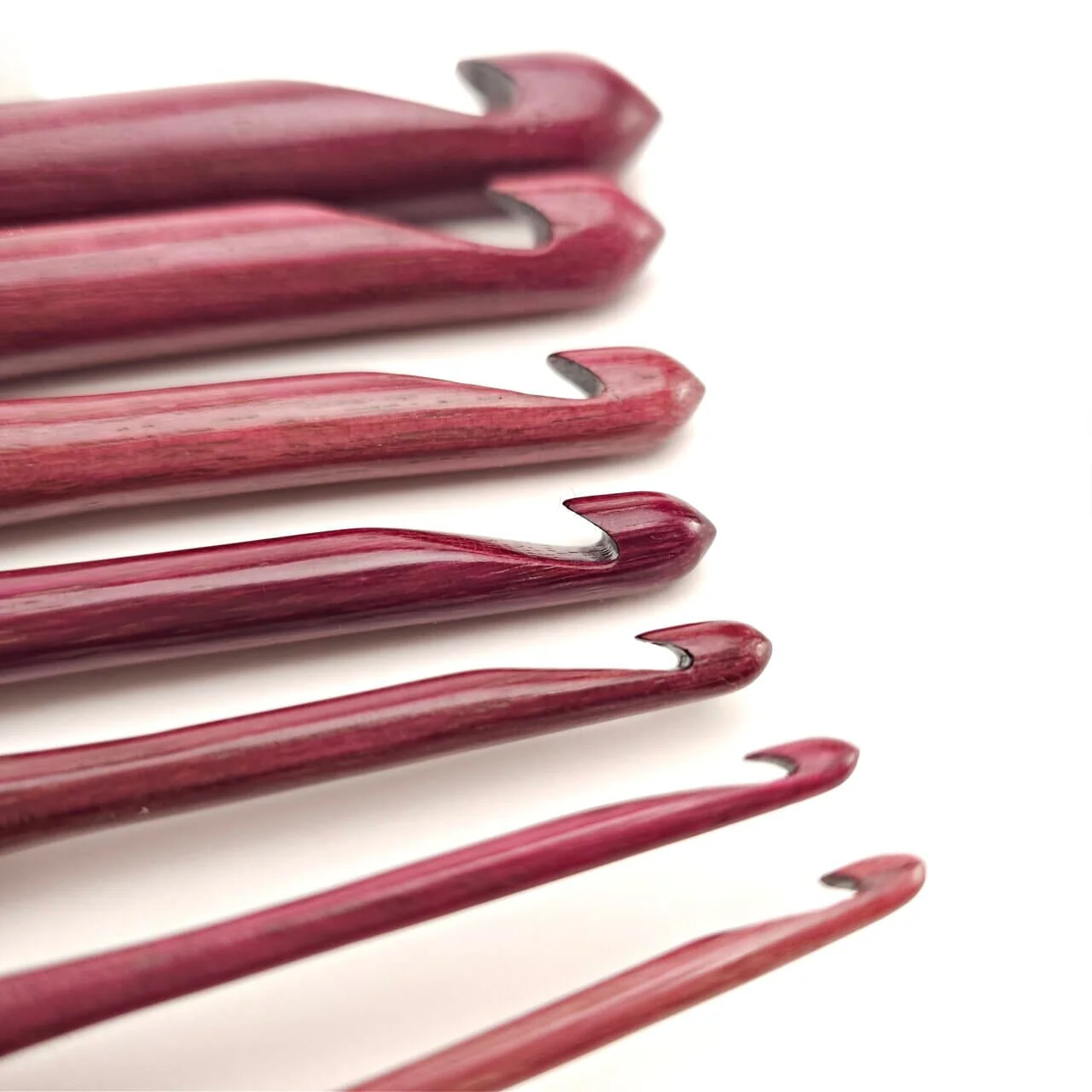 Purpleheart Streamline Wood Crochet Hooks - Image 5