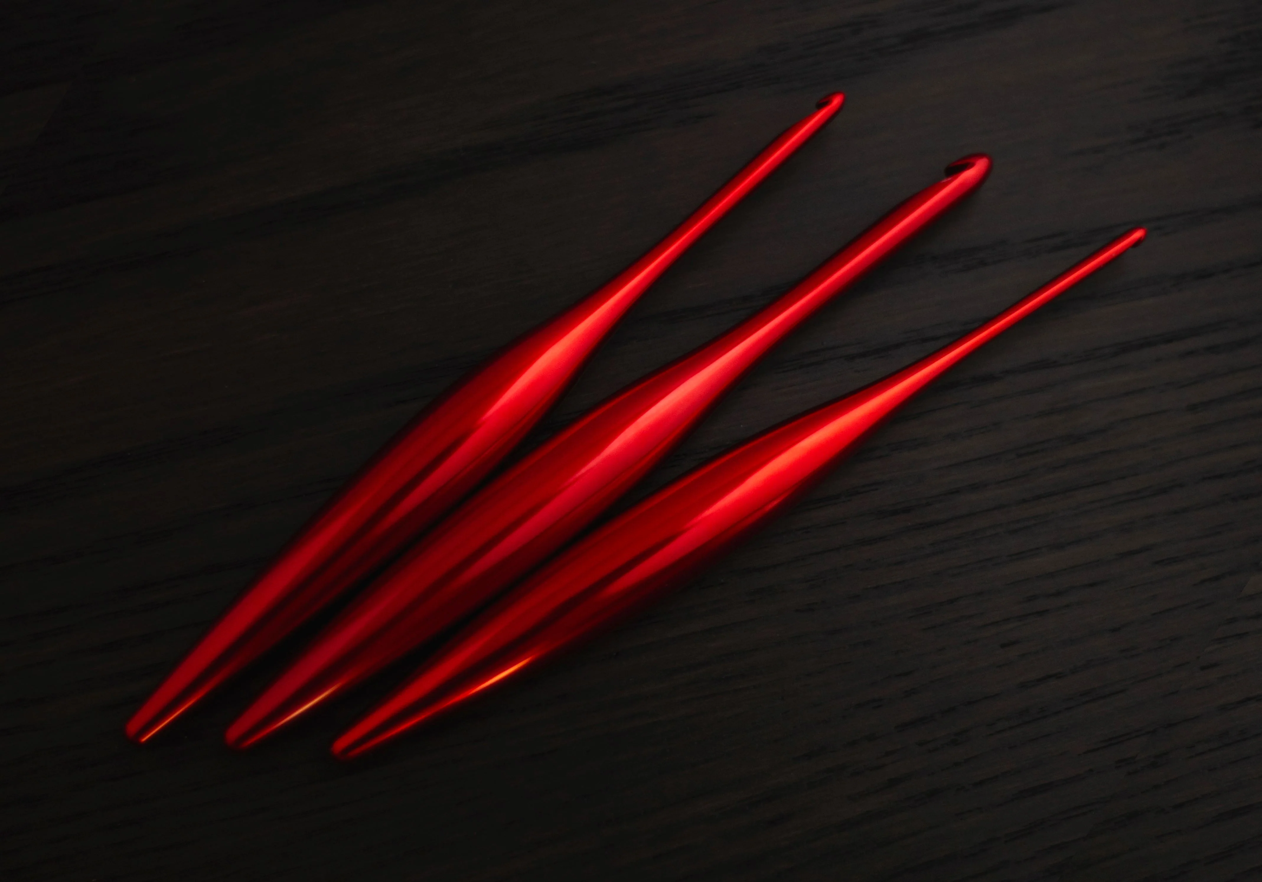 Limited Edition Red Streamline Metal Crochet Hooks - Image 4